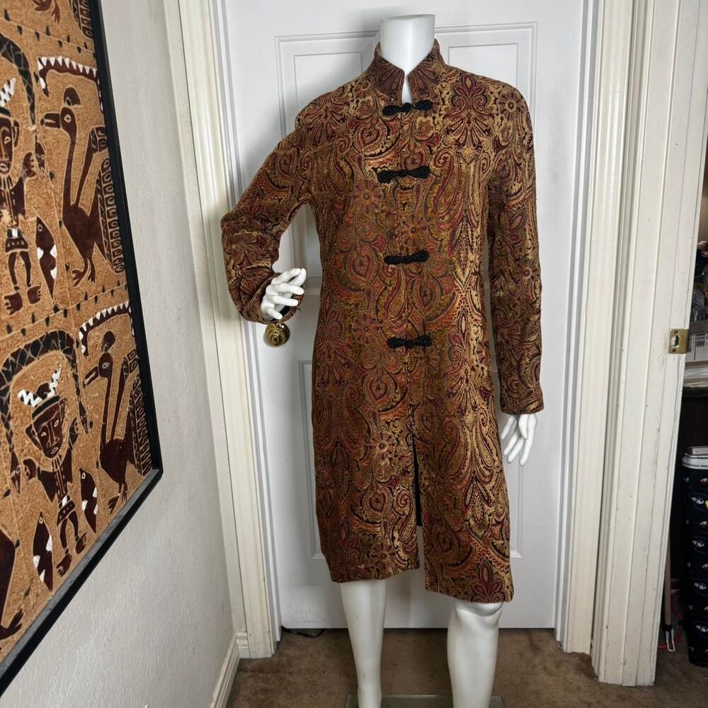 Vintage 1970s Central Falls Paisley Print Tapestry Coat Mid-length Size S